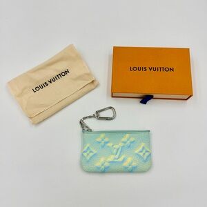 💥PRICE FIRM💥 Louis Vuitton Key Pouch NIB